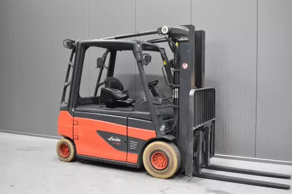 LINDE E 30 L - 01