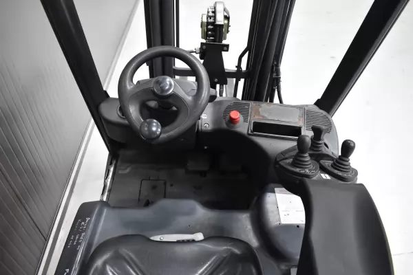LINDE E 16 P - 01