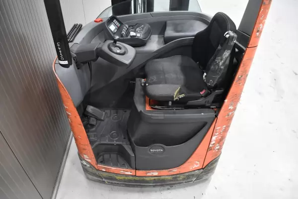 TOYOTA RRE 140 H
