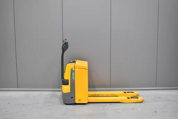 JUNGHEINRICH EJE 120n