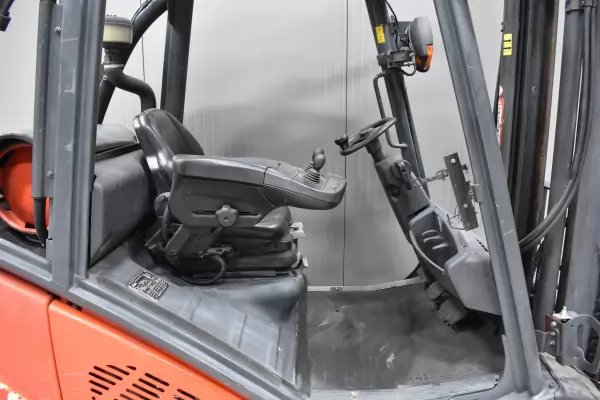 LINDE H 25 T - 02