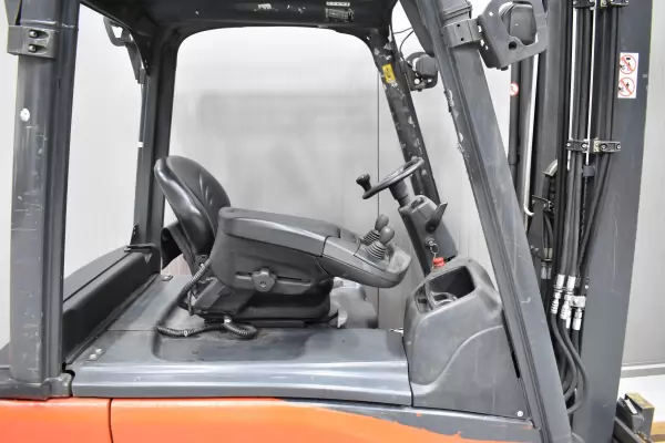 LINDE E 20 L - 02