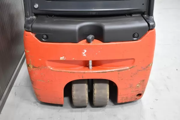 LINDE E 20 L - 02