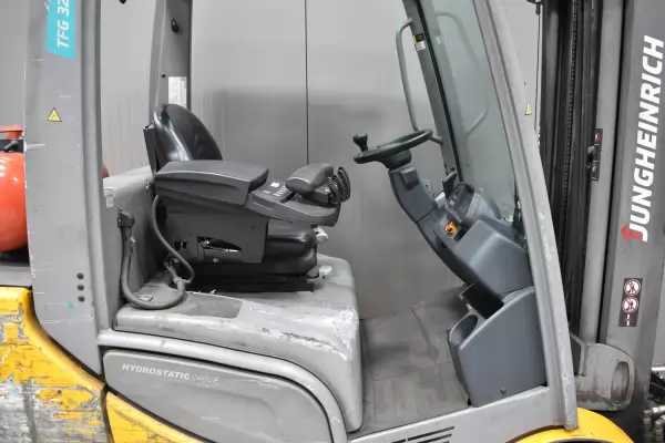JUNGHEINRICH TFG 320s