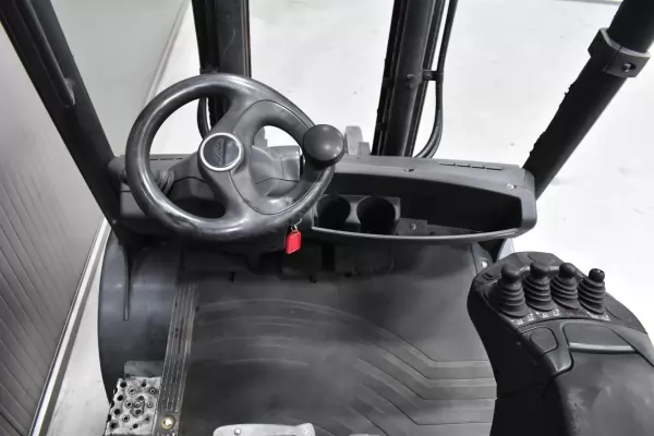 LINDE H 30 T - 02