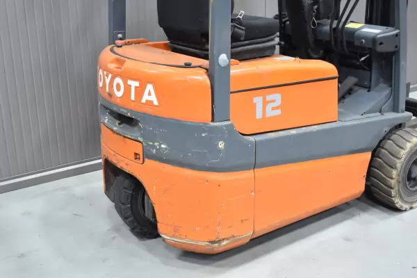 TOYOTA FBESF 12