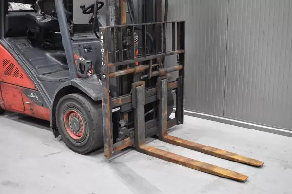 LINDE H 30 T - 02