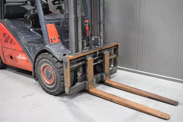 LINDE H 30 T - 01