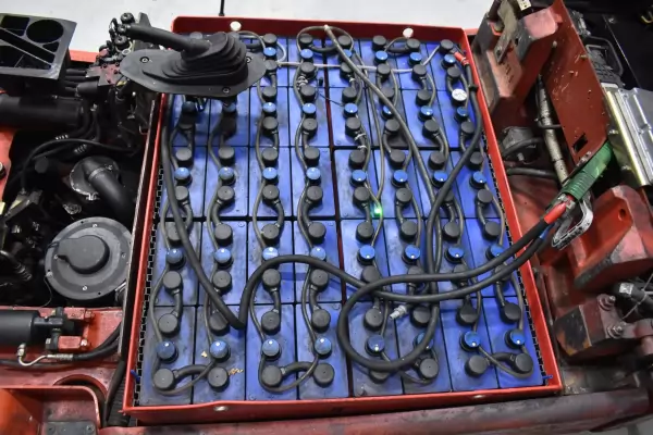 LINDE E 25