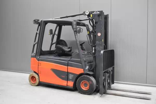 LINDE E 25 L - 01