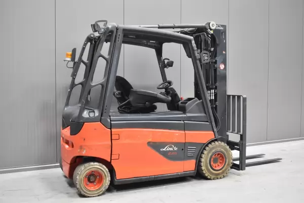 LINDE E 25 L - 01