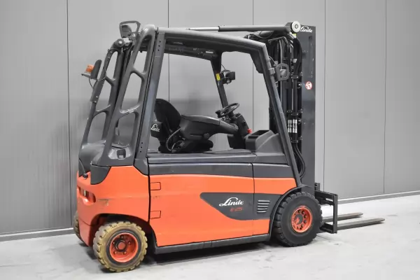 LINDE E 25 L - 01