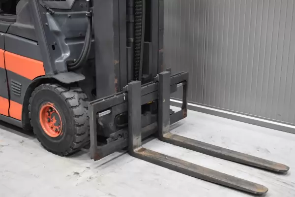 LINDE E 25 L - 01