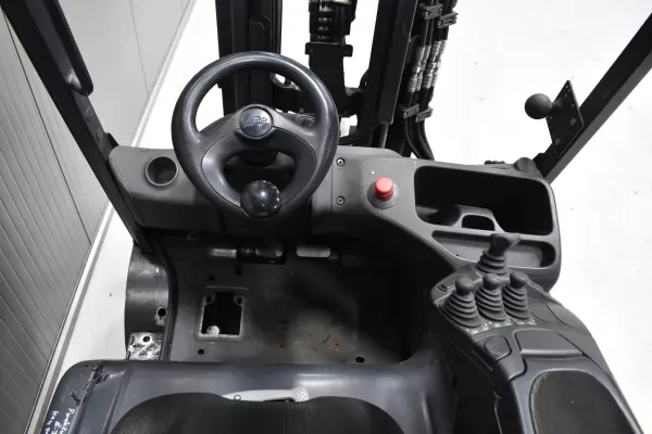 LINDE E 25 L - 01