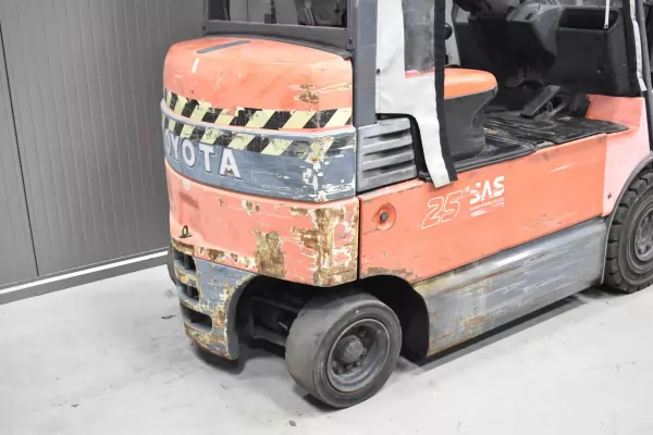 TOYOTA 7FBMF25