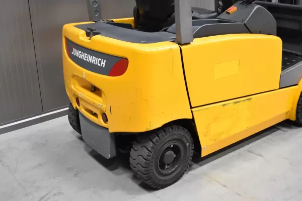 JUNGHEINRICH EFG 320 N