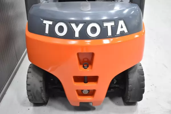 TOYOTA 8FBMT16