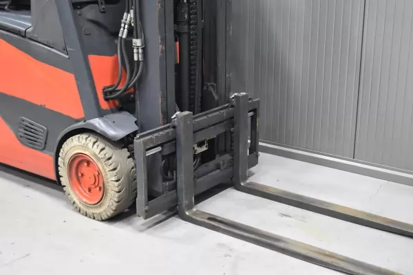 LINDE E 16 PH - 02