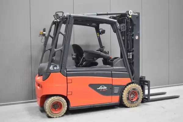 LINDE E 30 L - 01