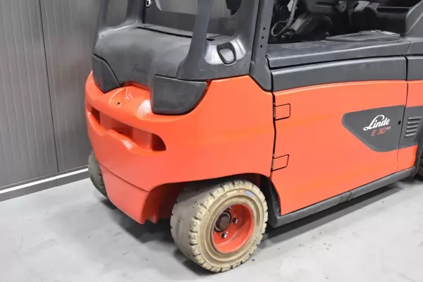 LINDE E 30 L - 01