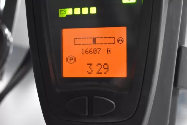 LINDE E 30 L - 01