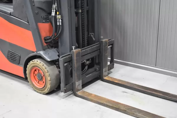 LINDE E 16 PH - 02