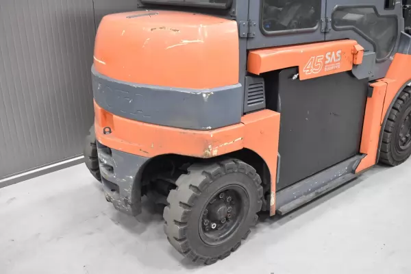 TOYOTA 7FBMF45