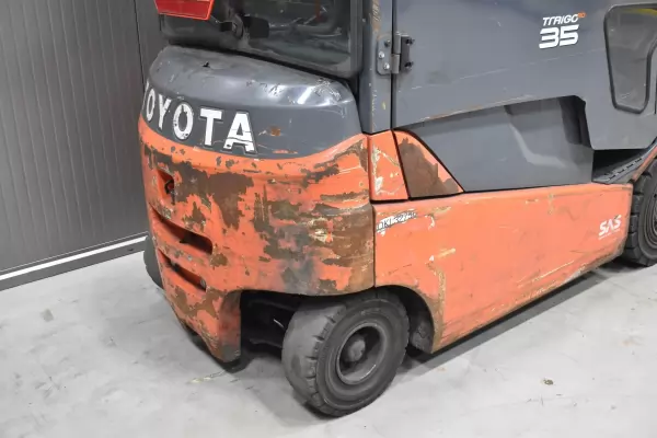 TOYOTA 8FBMT35