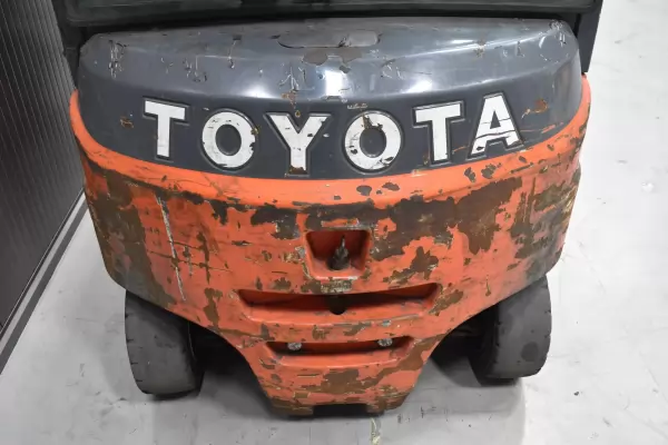 TOYOTA 8FBMT35