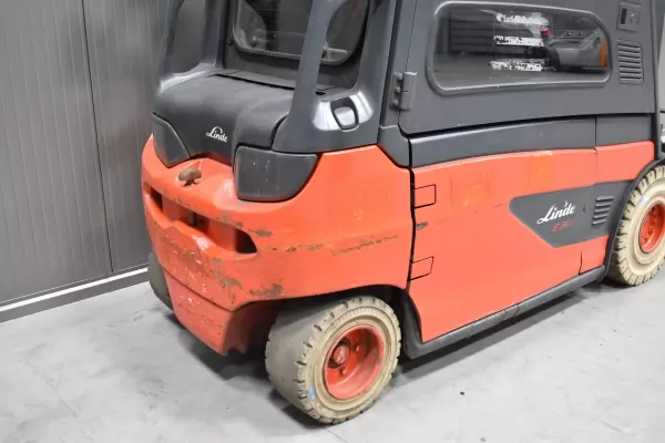 LINDE E 30 L - 01