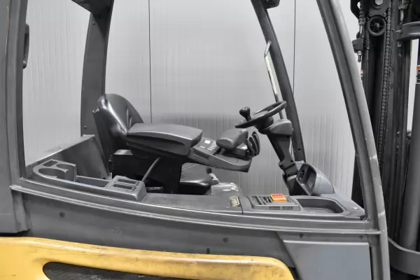CATERPILLAR 2EP6000