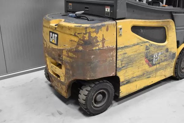 CATERPILLAR 2EP6000