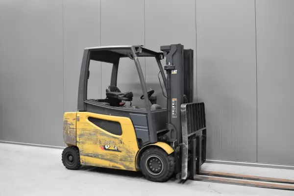 CATERPILLAR 2EP6000