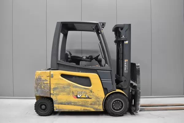 CATERPILLAR 2EP6000