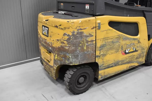 CATERPILLAR 2EP6000