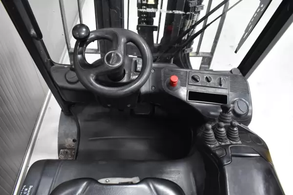 LINDE E 30 - 01