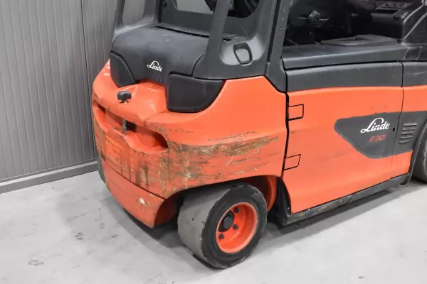 LINDE E 30 - 01