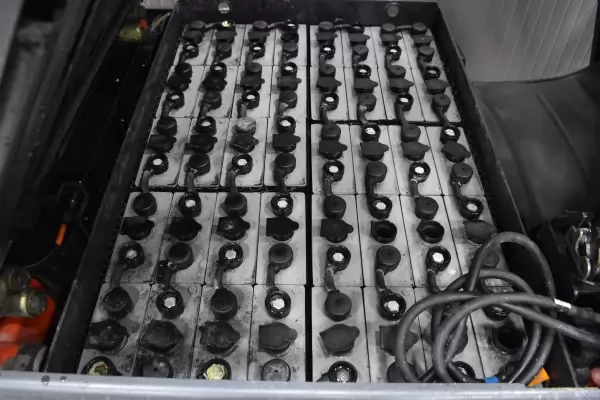 LINDE E 30 - 01