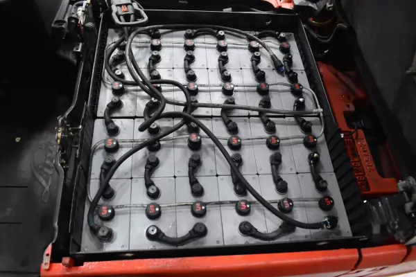 LINDE E 18 L - 01