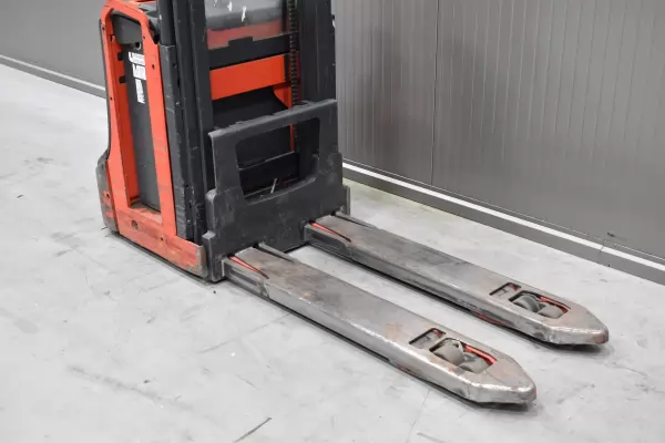LINDE D 08