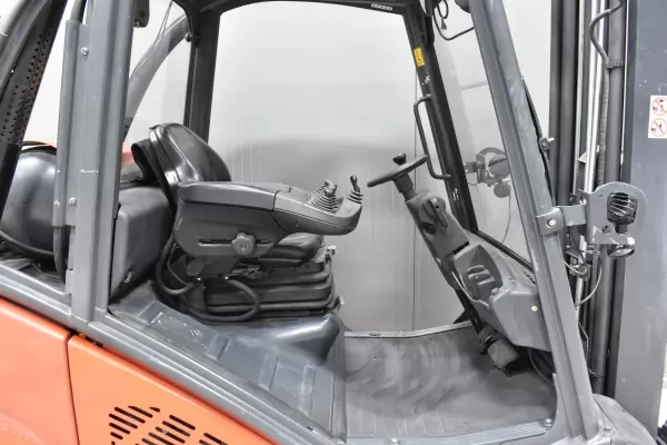LINDE H 25 T - 02