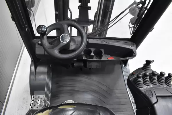 LINDE H 25 T - 02