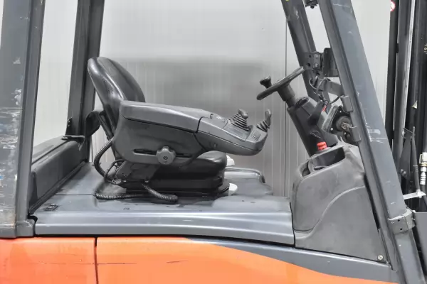 LINDE E 16 - 02