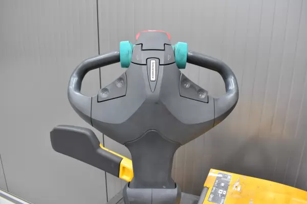 JUNGHEINRICH ERD 220 DrivePlus
