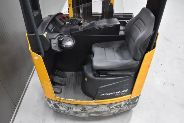 JUNGHEINRICH ETV Q 25
