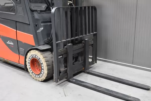 LINDE E 30 HL/600 - 01