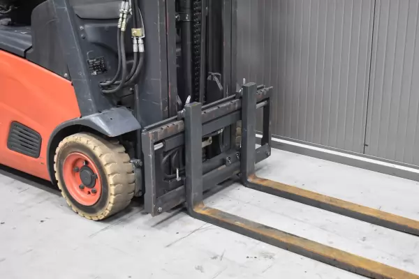 LINDE E 15 - 01