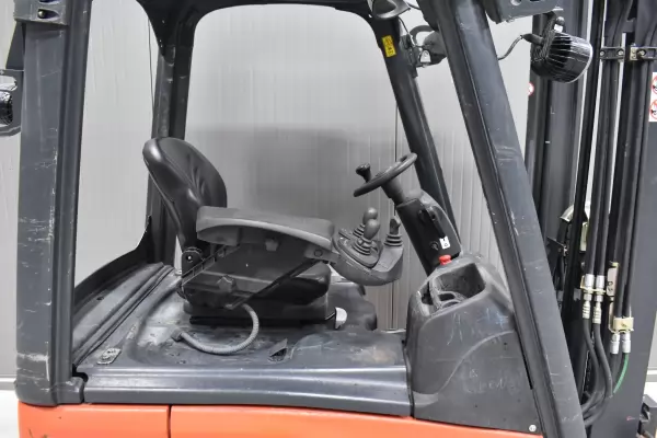 LINDE E 15 - 01