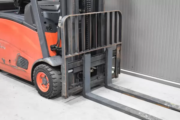 LINDE E 16 PH - 01