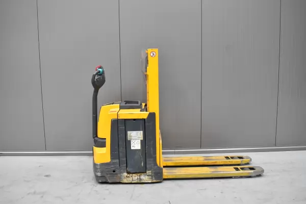 JUNGHEINRICH EJD 220